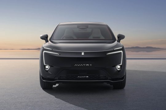 Avatr 11