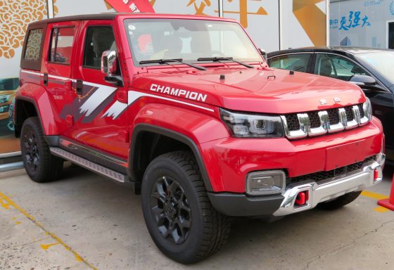 BAIC BJ40 Plus, front three-quarter