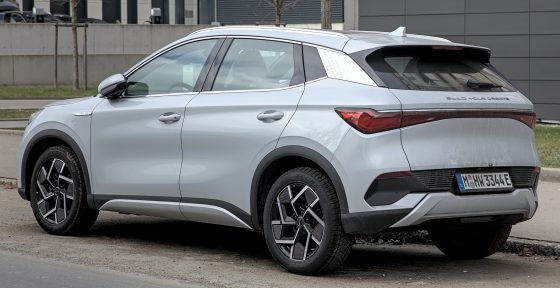 BYD Atto 3, rear three-quarter