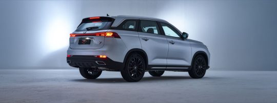 Changan Oshan X7 Black Edition, rear three-quarter