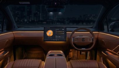 Deepal E07 cabin with ambient lighting