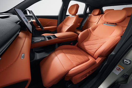 Deepal S05 cabin with the zero-gravity co-pilot seat