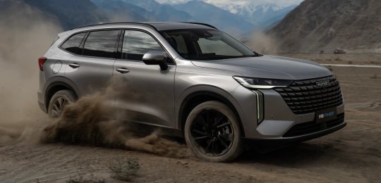 Haval H6 PHEV, front three-quarter