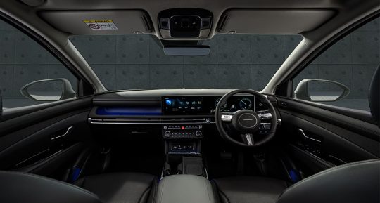 Hyundai Tucson Hybrid twin 12.3-inch curved displays