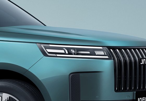 J5 headlamp and grille detail