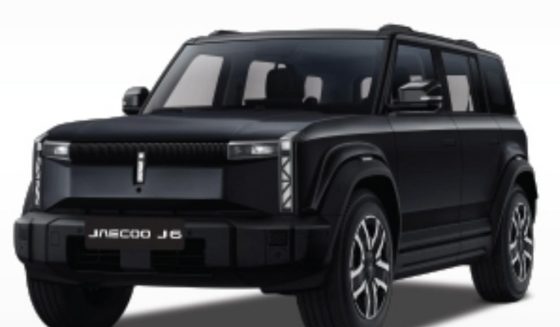 J6 in Platinum Black