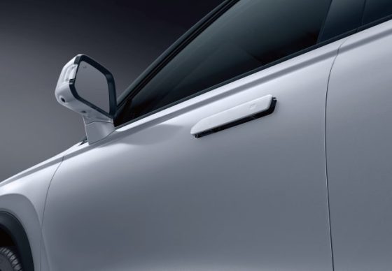 J7 concealed door handle and mirror