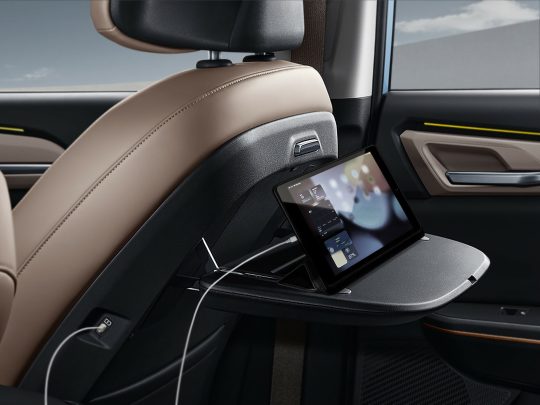 Kia EV5 rear seat table (Earth)