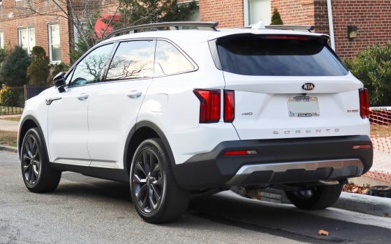 Kia Sorento (MQ4), rear three-quarter