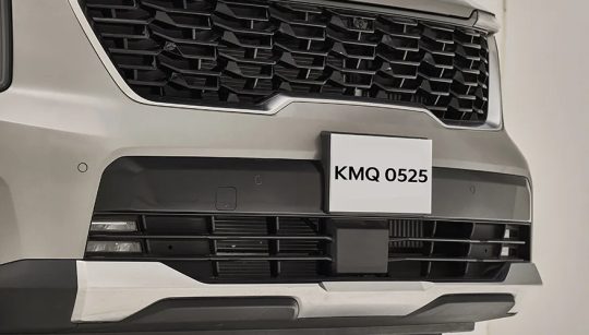 Kia Sorento, rear three-quarter