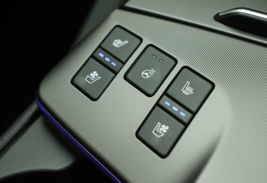 Kia Sportage L heated and ventilated seats (AWD)