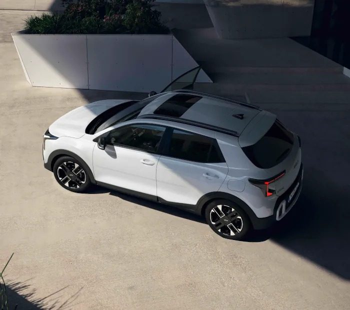Roof, sunroof and rails