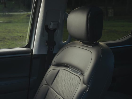 MG U9 rear seat