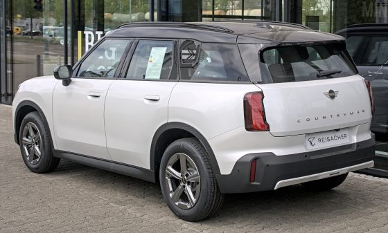 MINI Countryman (U25), rear three-quarter