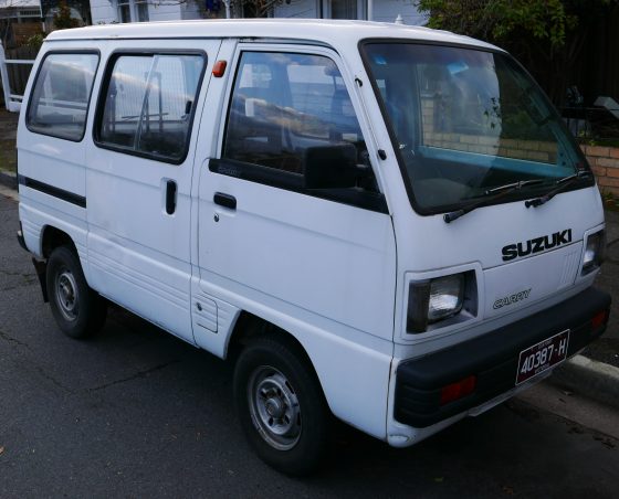 Suzuki Bolan, front three-quarter — the SK410 Super Carry van