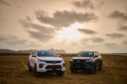 Toyota Fortuner, two variants