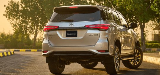 Toyota Fortuner Legender, rear