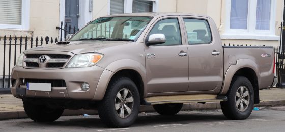 Toyota Hilux Vigo double cab, front three-quarter