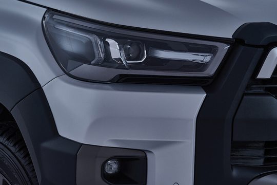 Toyota Hilux Revo smart LED headlamps
