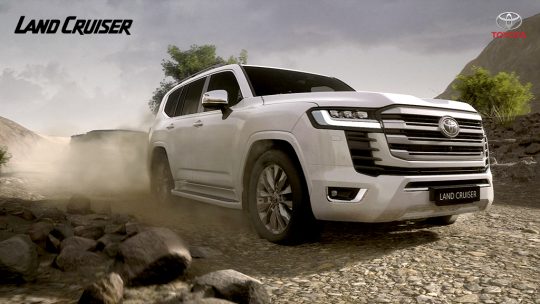 Toyota Land Cruiser 300 off road